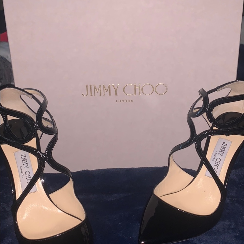 Jimmy Choo lancer pat closed toe heel